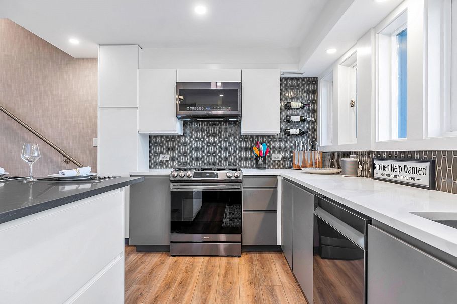 4 328 E 2nd Street North Vancouver, BC - 10