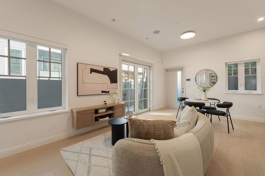 2544 Grant Street Vancouver, BC - 3