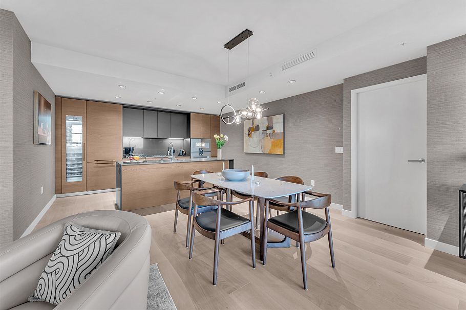 5205 1289 Hornby Street Vancouver, BC - 14