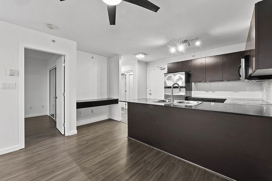 903 4182 Dawson Street Burnaby, BC - 3