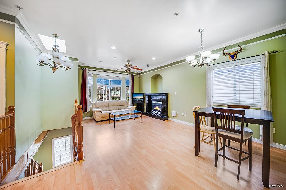 742 E 51st Avenue Vancouver, BC - 5