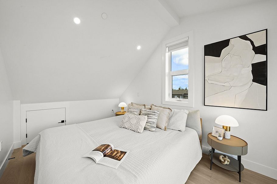 3192 E 23rd Avenue Vancouver, BC - 21