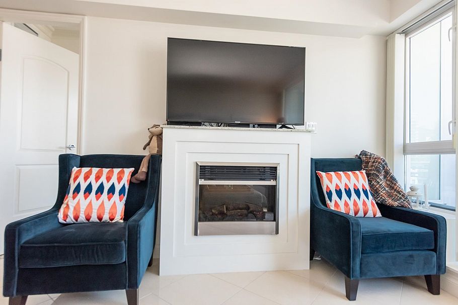 1003 133 E Esplanade North Vancouver, BC - 3