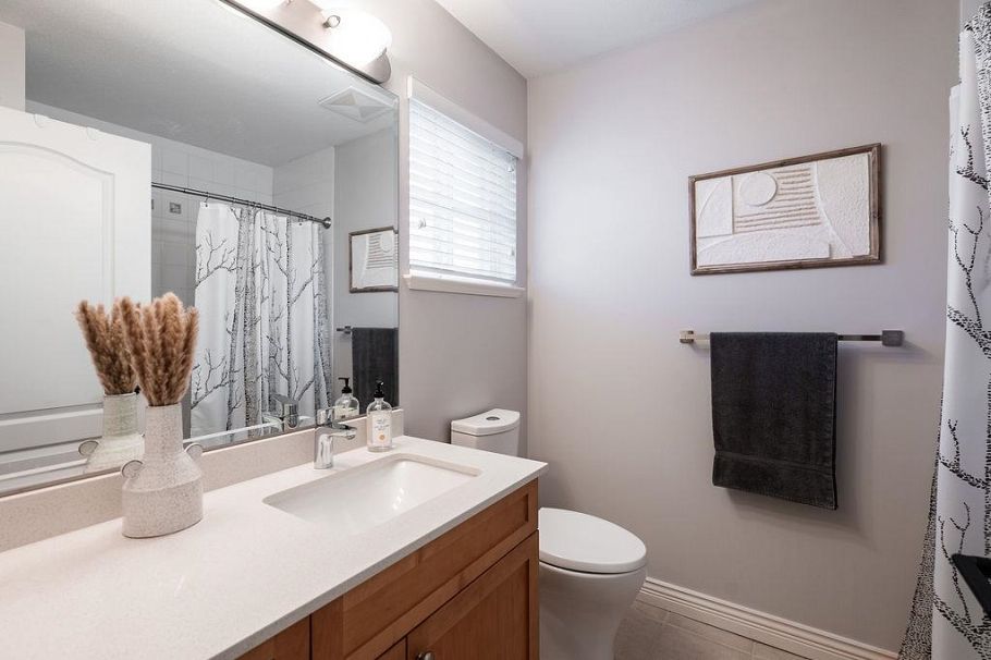 9 2688 Mountain Highway North Vancouver, BC - 38