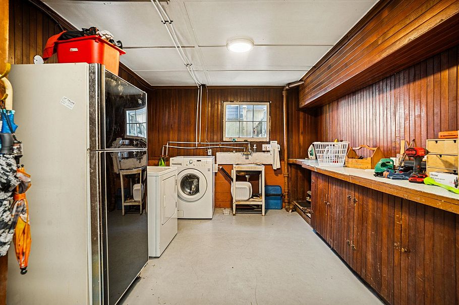 475 W 27th Avenue Vancouver, BC - 23