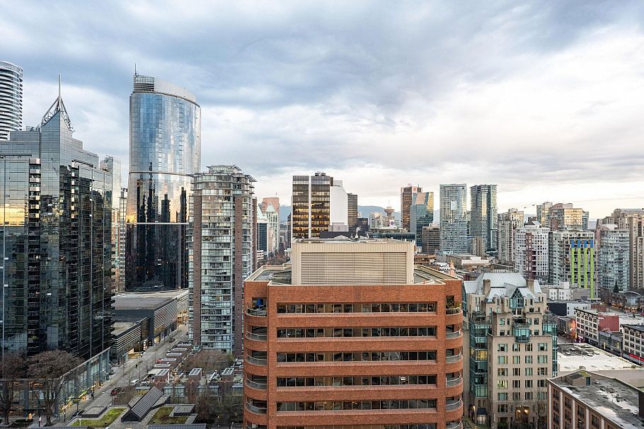 2602 1189 Howe Street Vancouver, BC - 8
