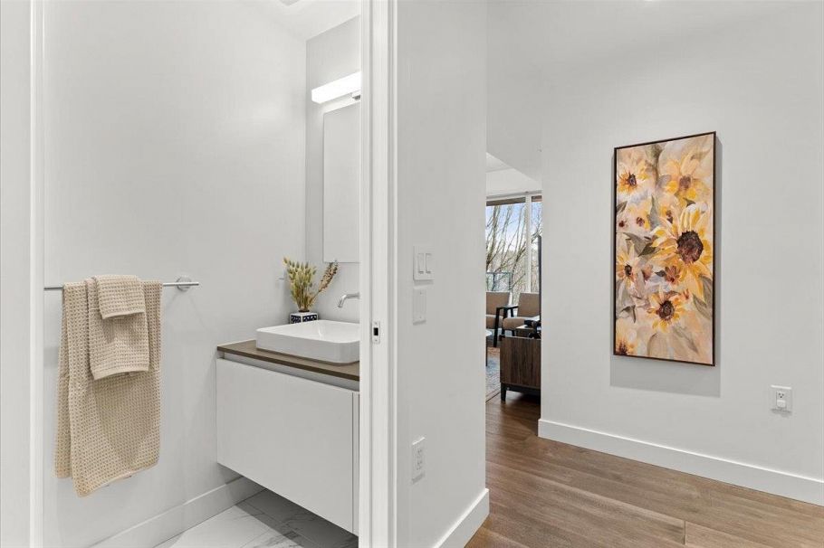 304 717 W 17th Avenue Vancouver, BC - 12