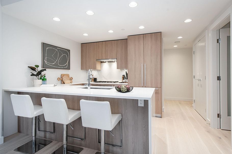 105 1295 Conifer Street North Vancouver, BC - 8