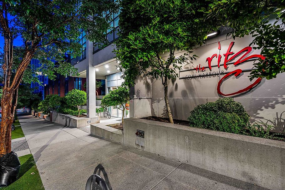 807 1211 Melville Street Vancouver, BC - 20