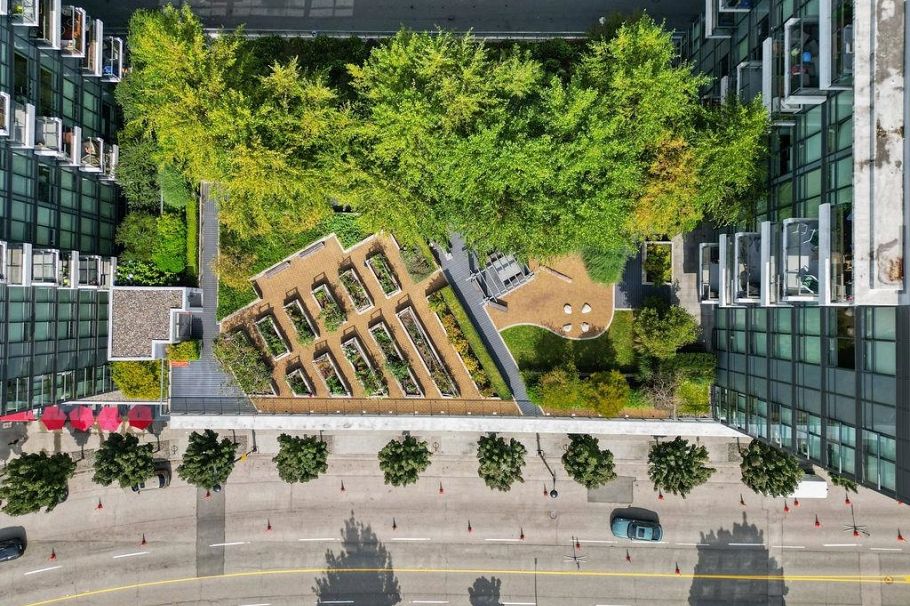 1501 159 W 2nd Street Vancouver, BC - 25