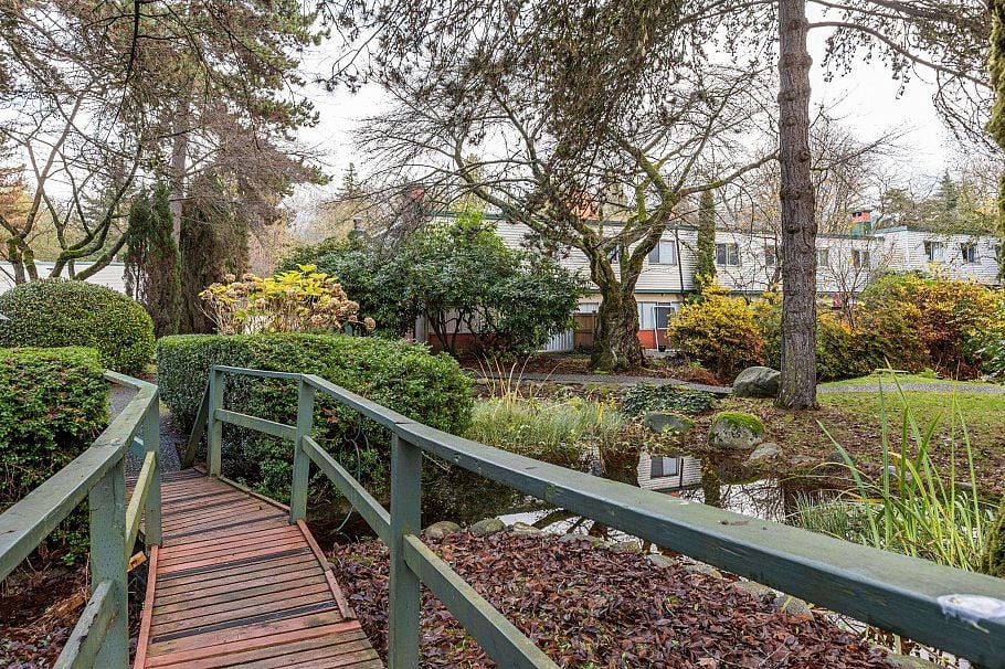 879 Westview Crescent North Vancouver, BC - 28