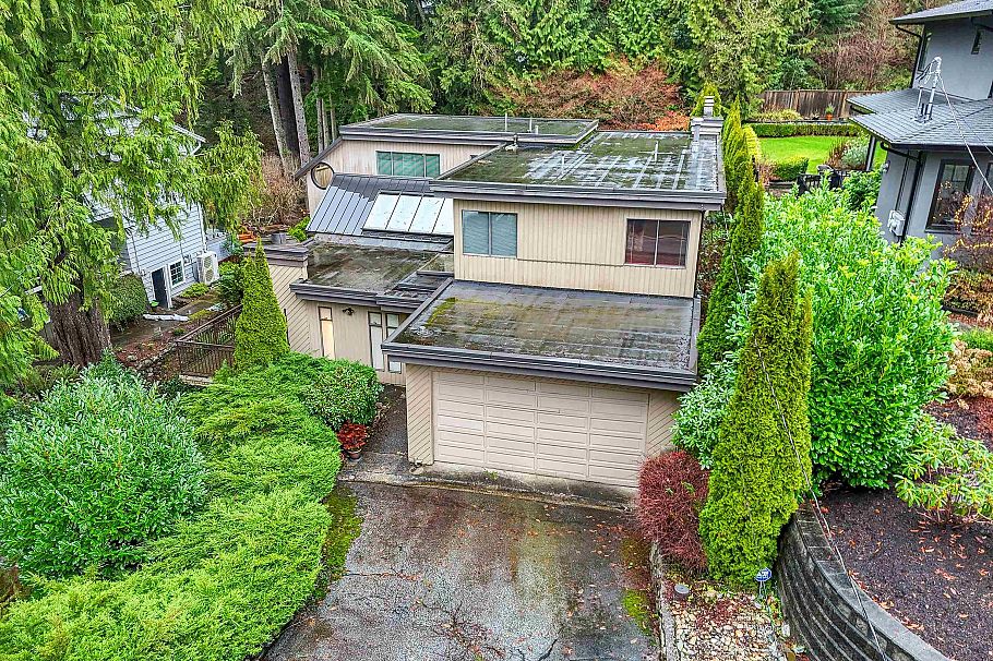 976 Prospect Avenue North Vancouver, BC - 35