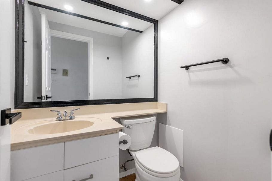 40 6511 Chambord Place Vancouver, BC - 18