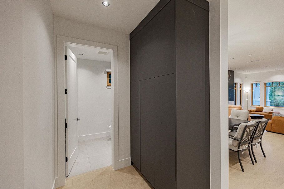 2051 W King Edward Avenue Vancouver, BC - 33