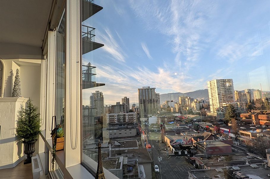 1202 1003 Burnaby Street Vancouver, BC - 6