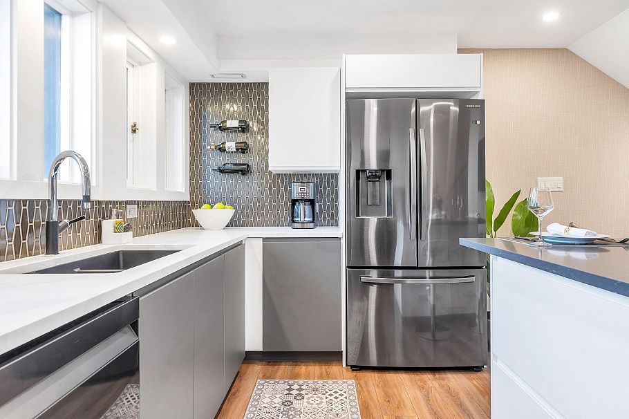 4 328 E 2nd Street North Vancouver, BC - 8