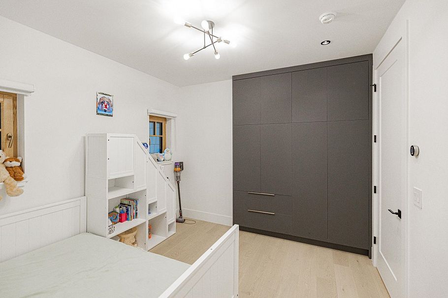 2051 W King Edward Avenue Vancouver, BC - 2