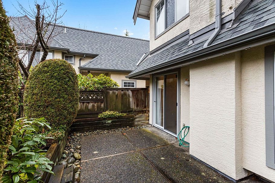55 6523 Chambord Place Vancouver, BC - 31