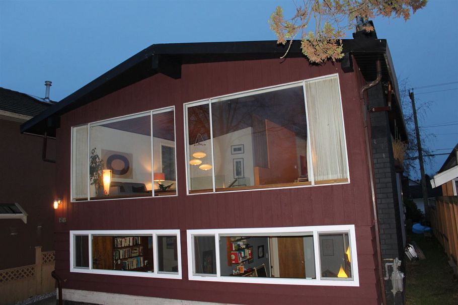 1518 E 37th Avenue Vancouver, BC - 25