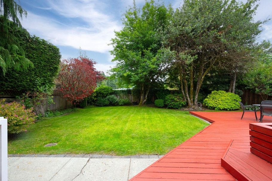 1273 Eldon Road North Vancouver, BC - 39