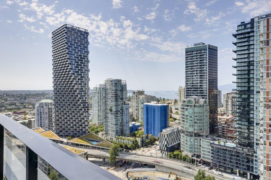 912 1325 Rolston Street Vancouver, BC - 23