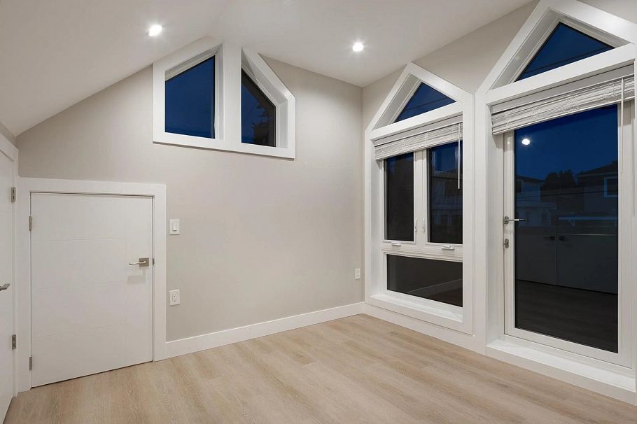 1 2128 W 21st Avenue Vancouver, BC - 37