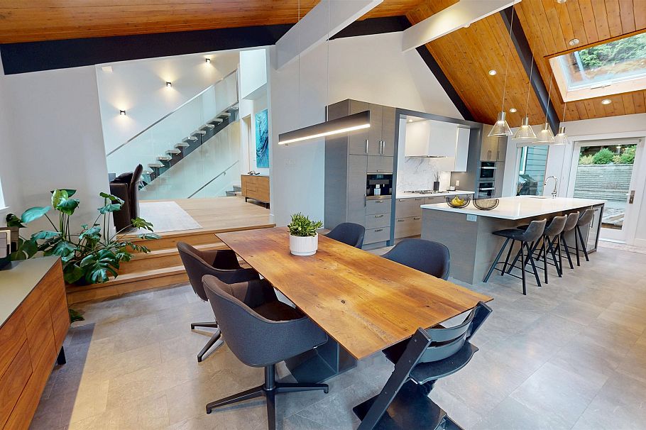 4062 Norwood Avenue North Vancouver, BC - 6