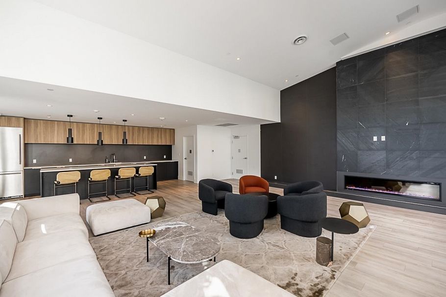 1604 1401 Hunter Street North Vancouver, BC - 11