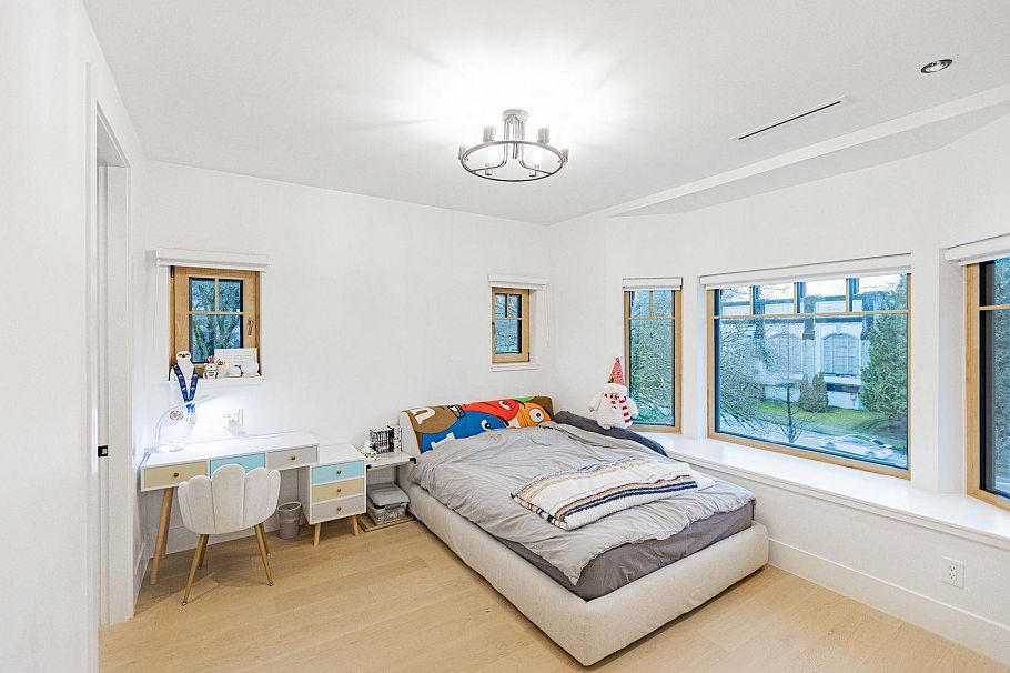 2051 W King Edward Avenue Vancouver, BC - 40