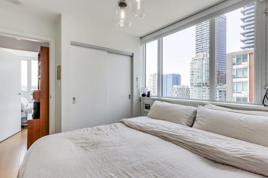 912 1325 Rolston Street Vancouver, BC - 12