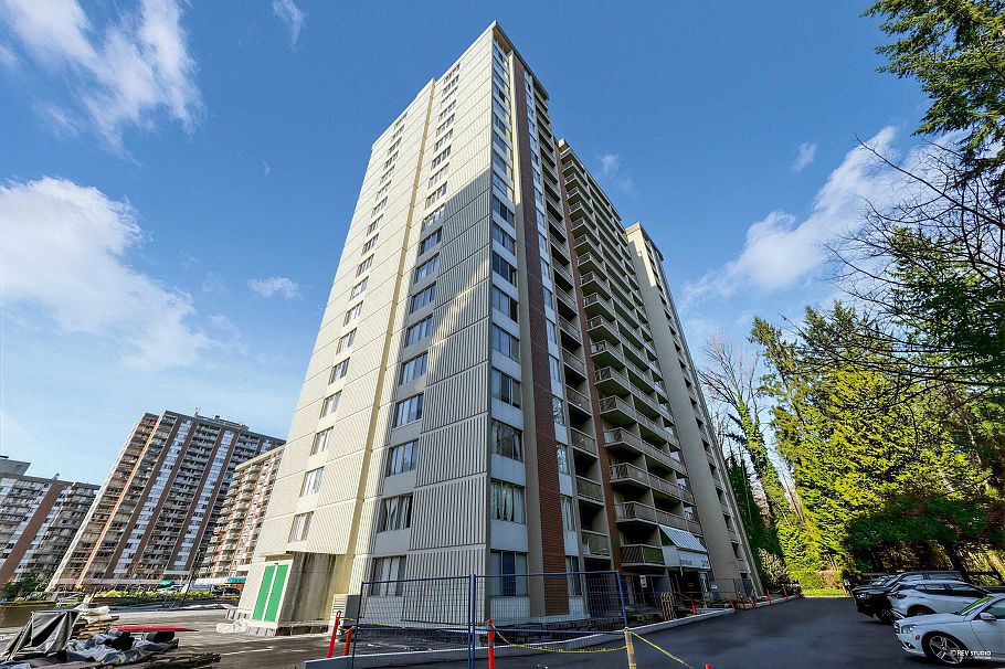 707 2008 Fullerton Avenue North Vancouver, BC - 2