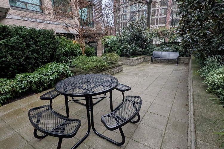 1202 1003 Burnaby Street Vancouver, BC - 34