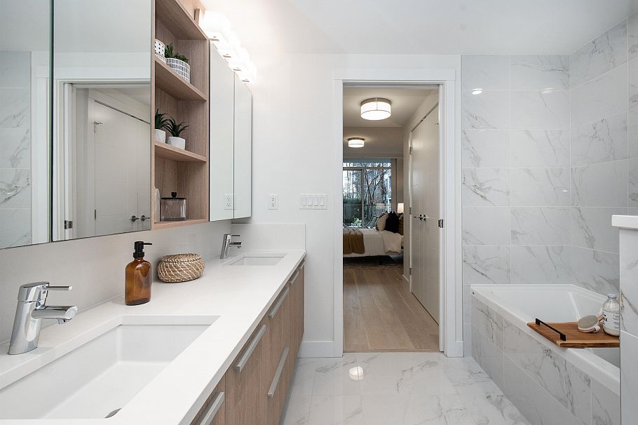 105 1295 Conifer Street North Vancouver, BC - 23