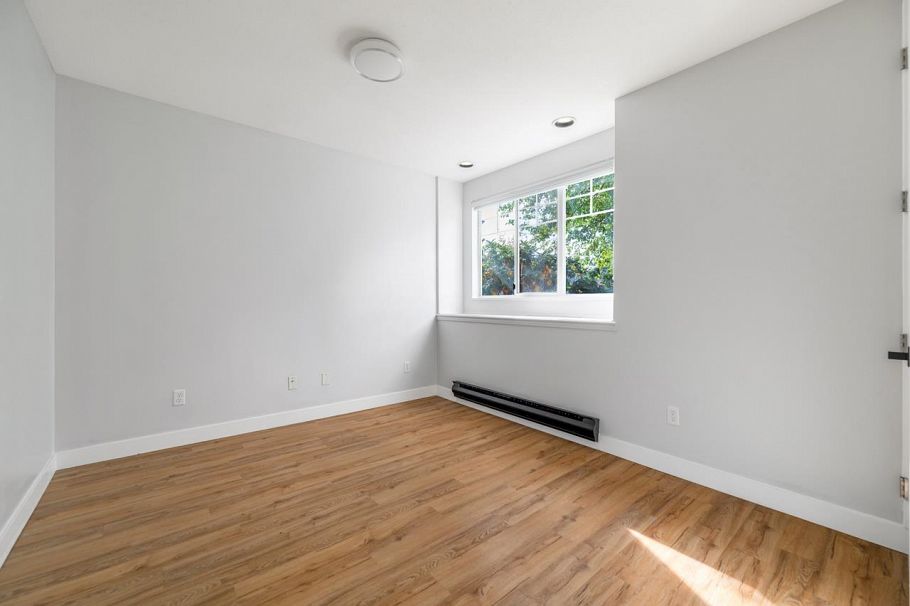 40 6511 Chambord Place Vancouver, BC - 17