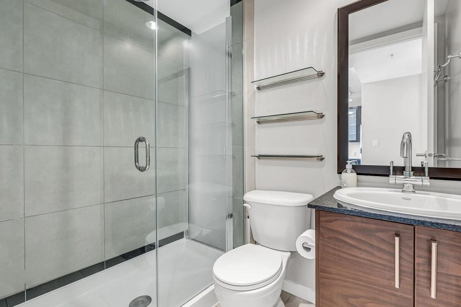 2006 2345 Madison Avenue Burnaby, BC - 21