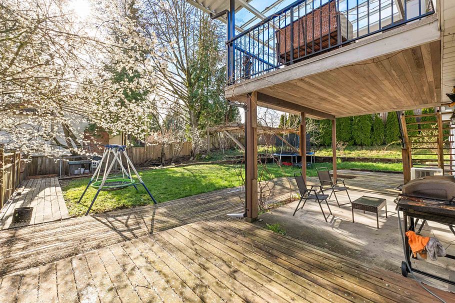 2333 Kirkstone Road North Vancouver, BC - 5