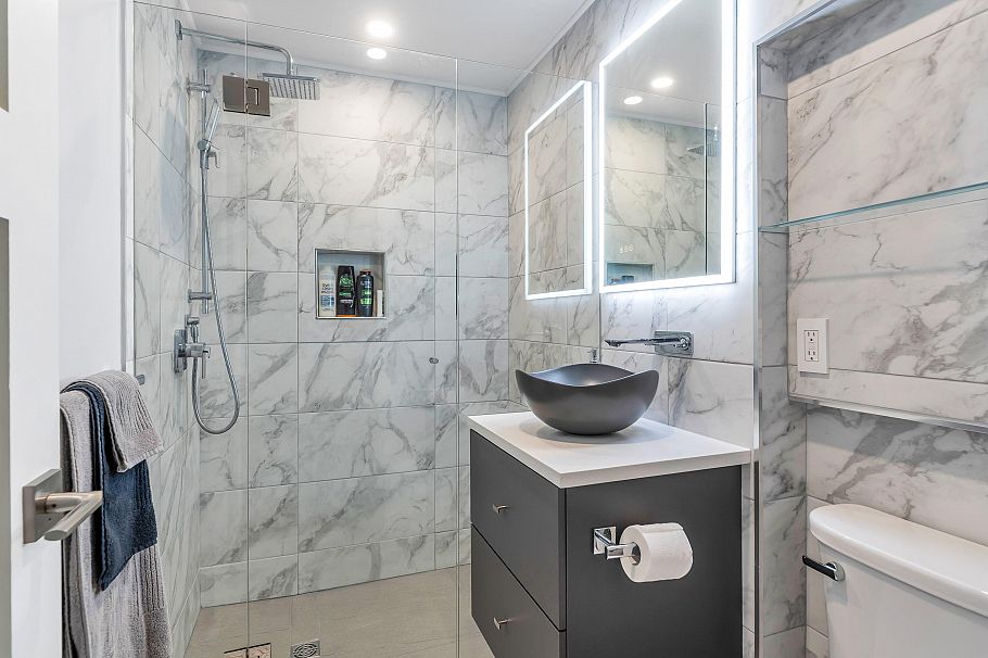 4 328 E 2nd Street North Vancouver, BC - 29