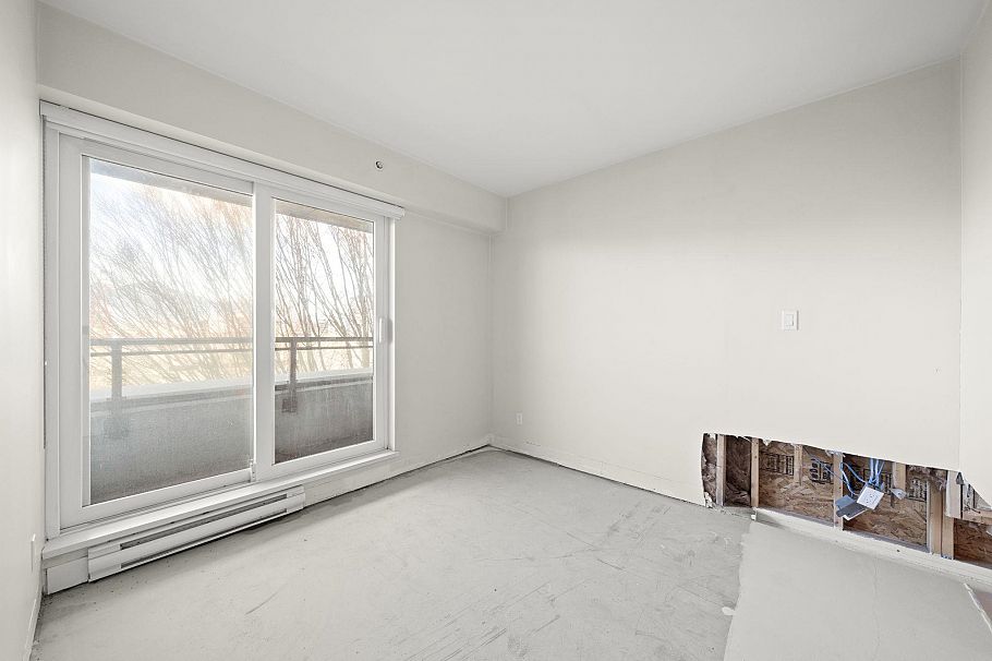 419 1588 E Hastings Street Vancouver, BC - 11