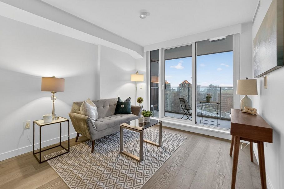 2701 1111 Richards Street Vancouver, BC - 4