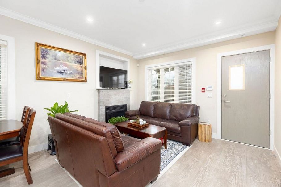 201 4577 Slocan Street Vancouver, BC - 2