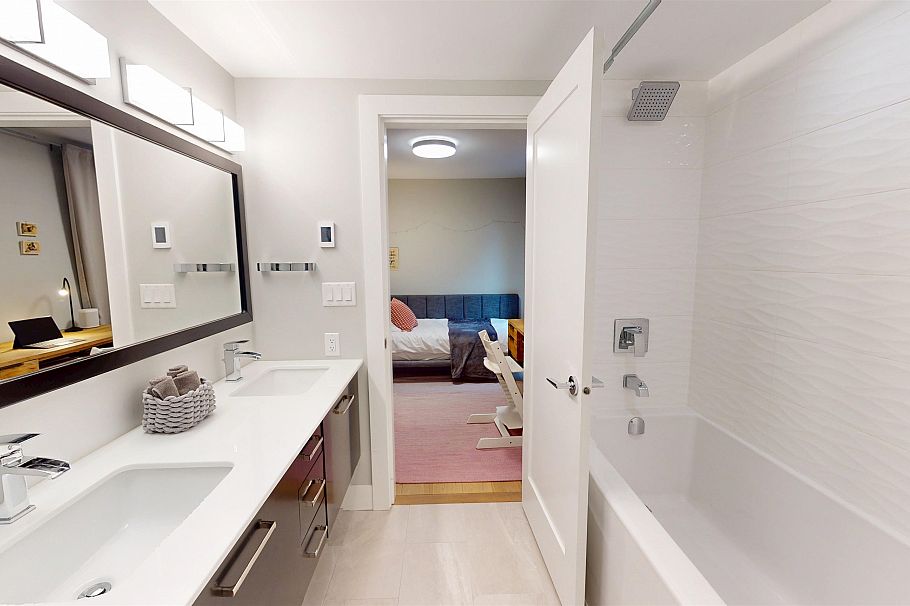 4062 Norwood Avenue North Vancouver, BC - 22