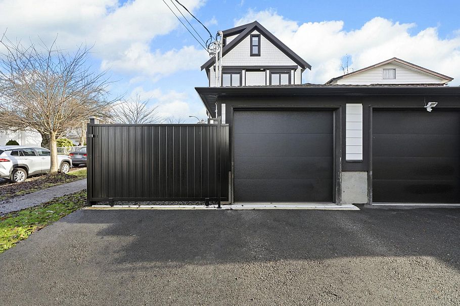 3192 E 23rd Avenue Vancouver, BC - 29