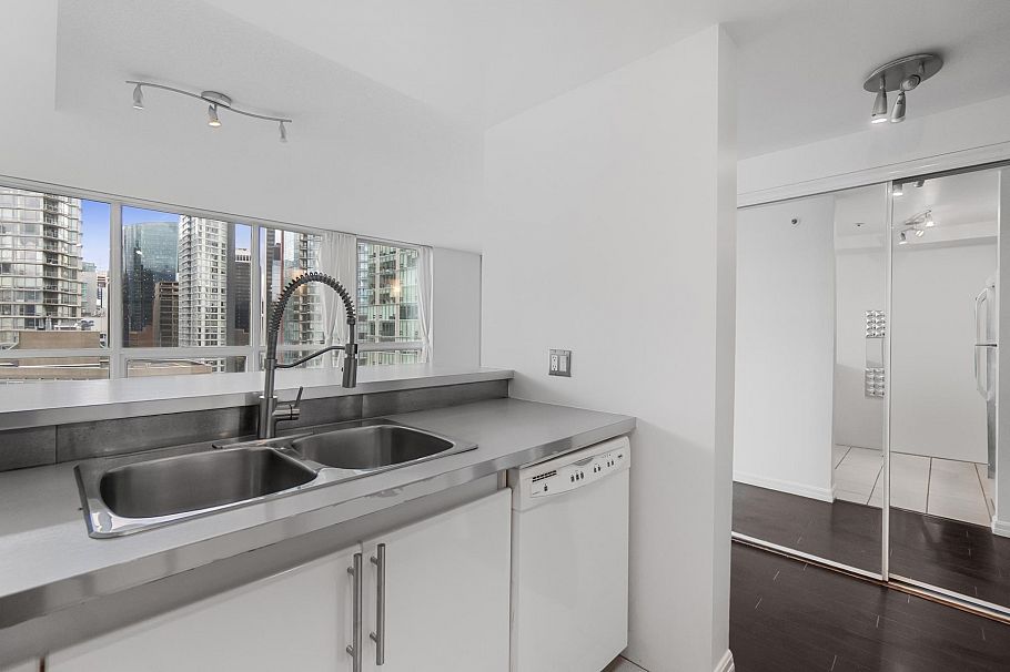 1704 555 Jervis Street Vancouver, BC - 13