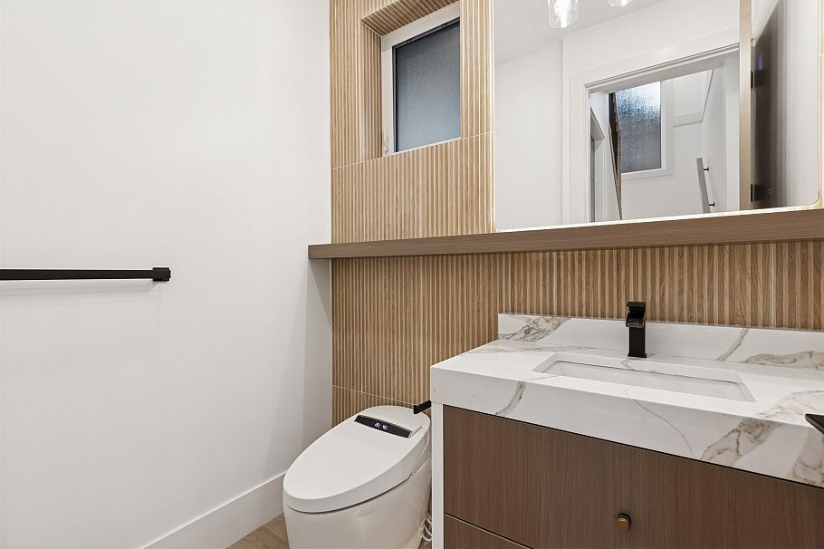 2 847 E 10 Avenue Vancouver, BC - 18