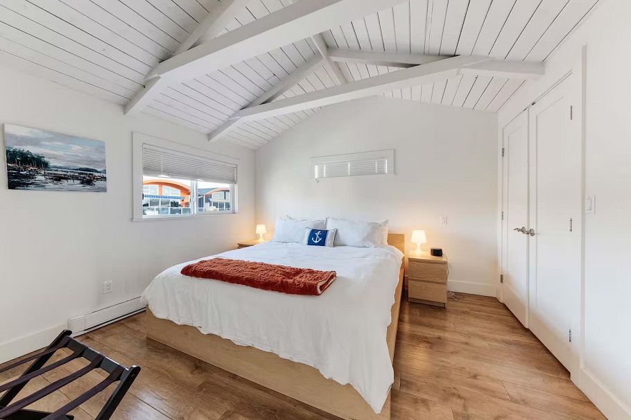 A015 415 Esplanade Avenue North Vancouver, BC - 16