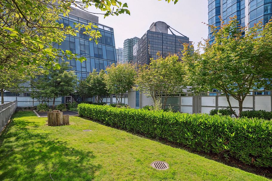 206 1477 W Pender Street Vancouver, BC - 19