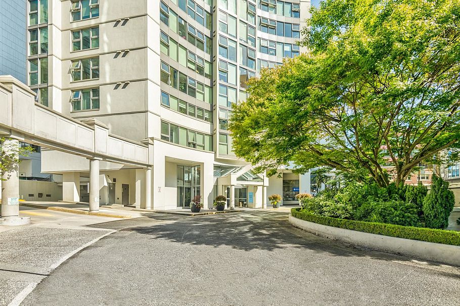 502 1323 Homer Street Vancouver, BC - 3