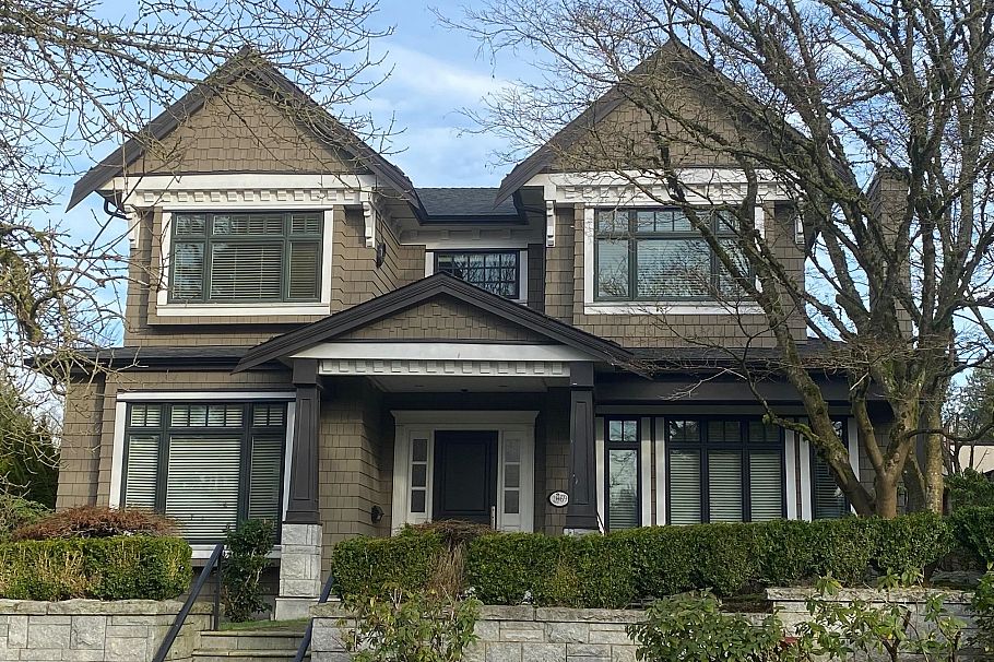 2069 W 28th Avenue Vancouver, BC - 1