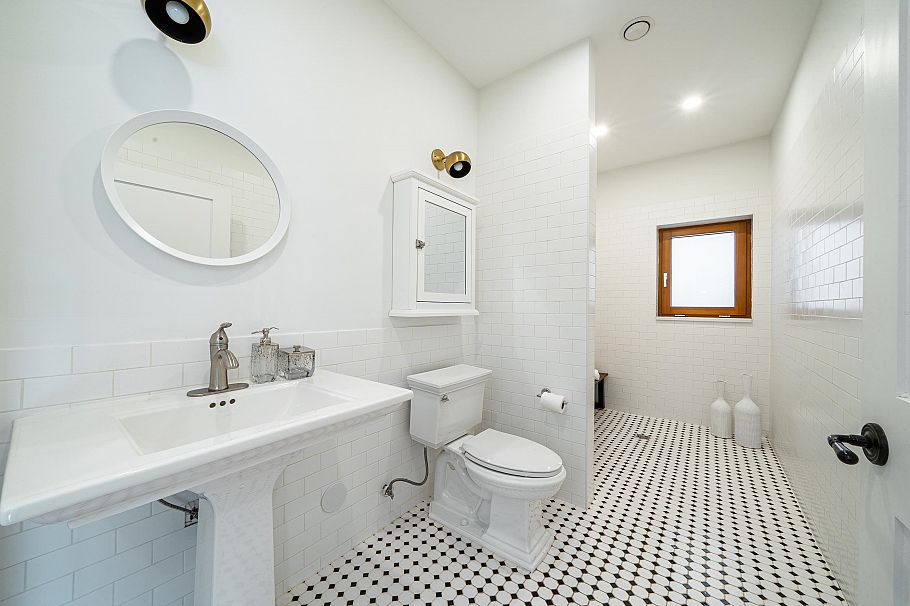 2311 Turner Street Vancouver, BC - 15