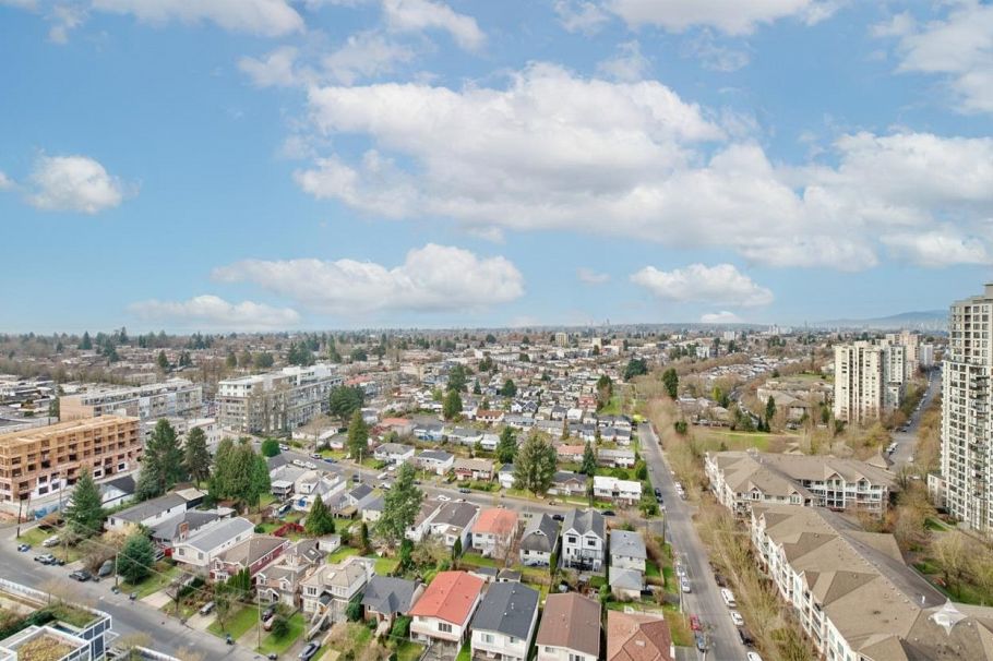 2301 5515 Boundary Road Vancouver, BC - 2